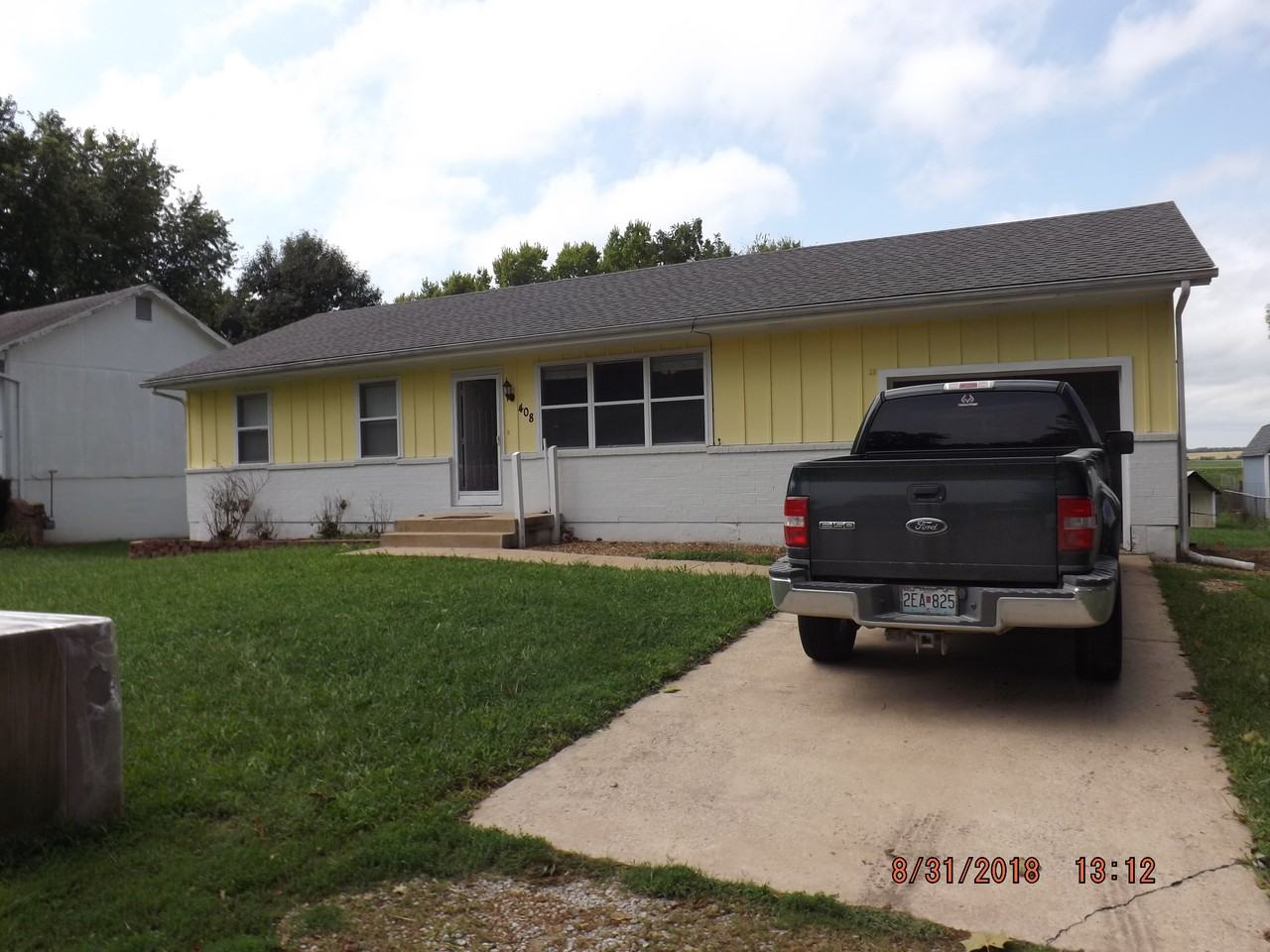 408 Vernon St - Photo 2 of 9