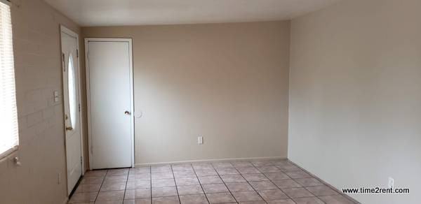 6438 W Fairmount Ave - Photo 2 of 50