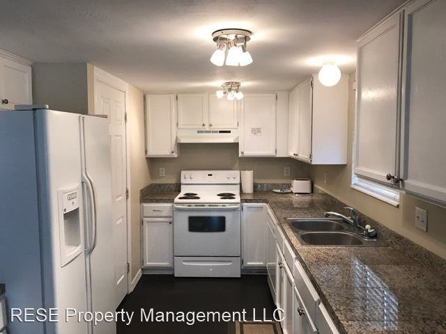 5235 S Glendon St - Photo 3 of 9