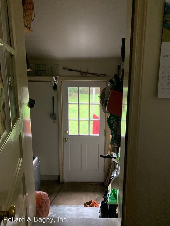 4902 W Grace St - Photo 3 of 13