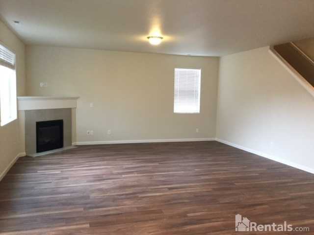 2782 Moore St - Photo 2 of 14