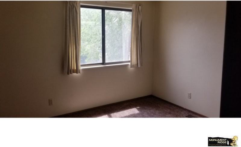 461 Topaz Dr #D - Photo 2 of 5