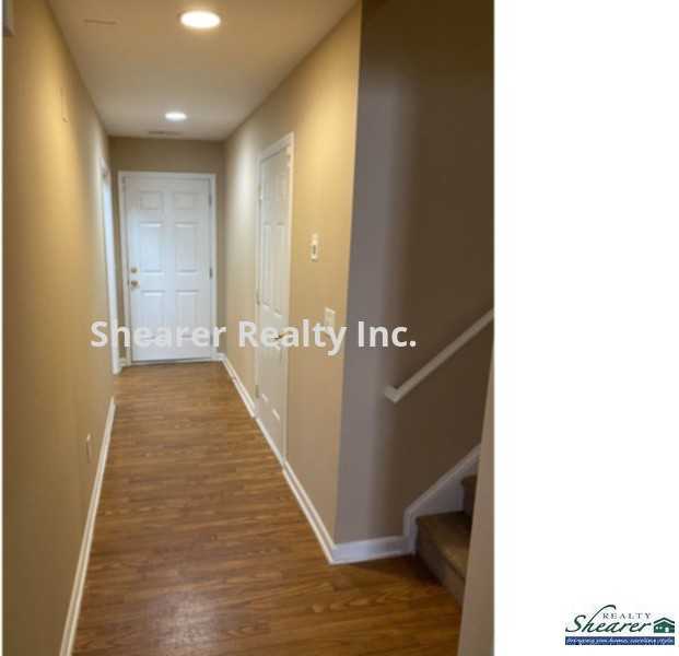 7206 Oakwinds Ct - Photo 3 of 30