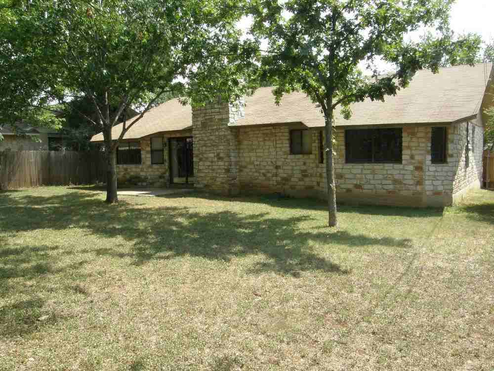 209 Woodstone Dr - Photo 3 of 27