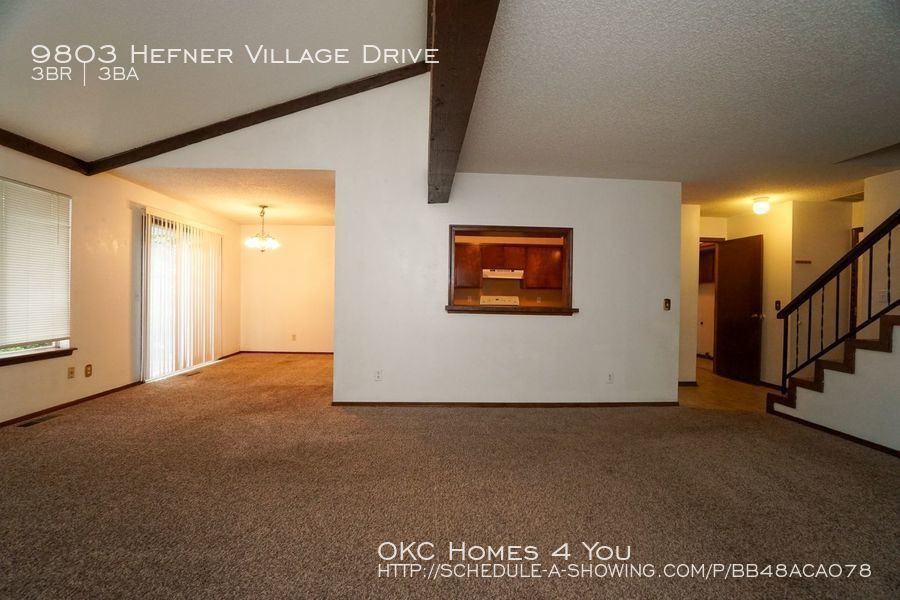 9803 Hefner Village Dr - Photo 2 of 17