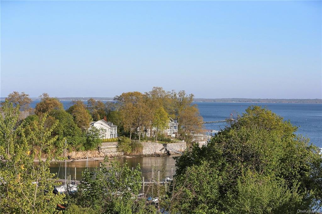 4 Harbor Drive - Photo 3 of 19