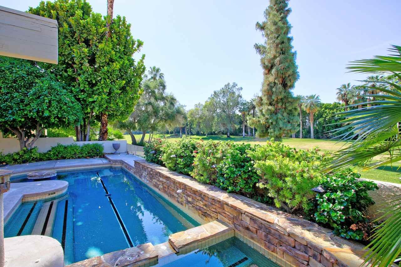 245 Kavenish Drive - Photo 3 of 50