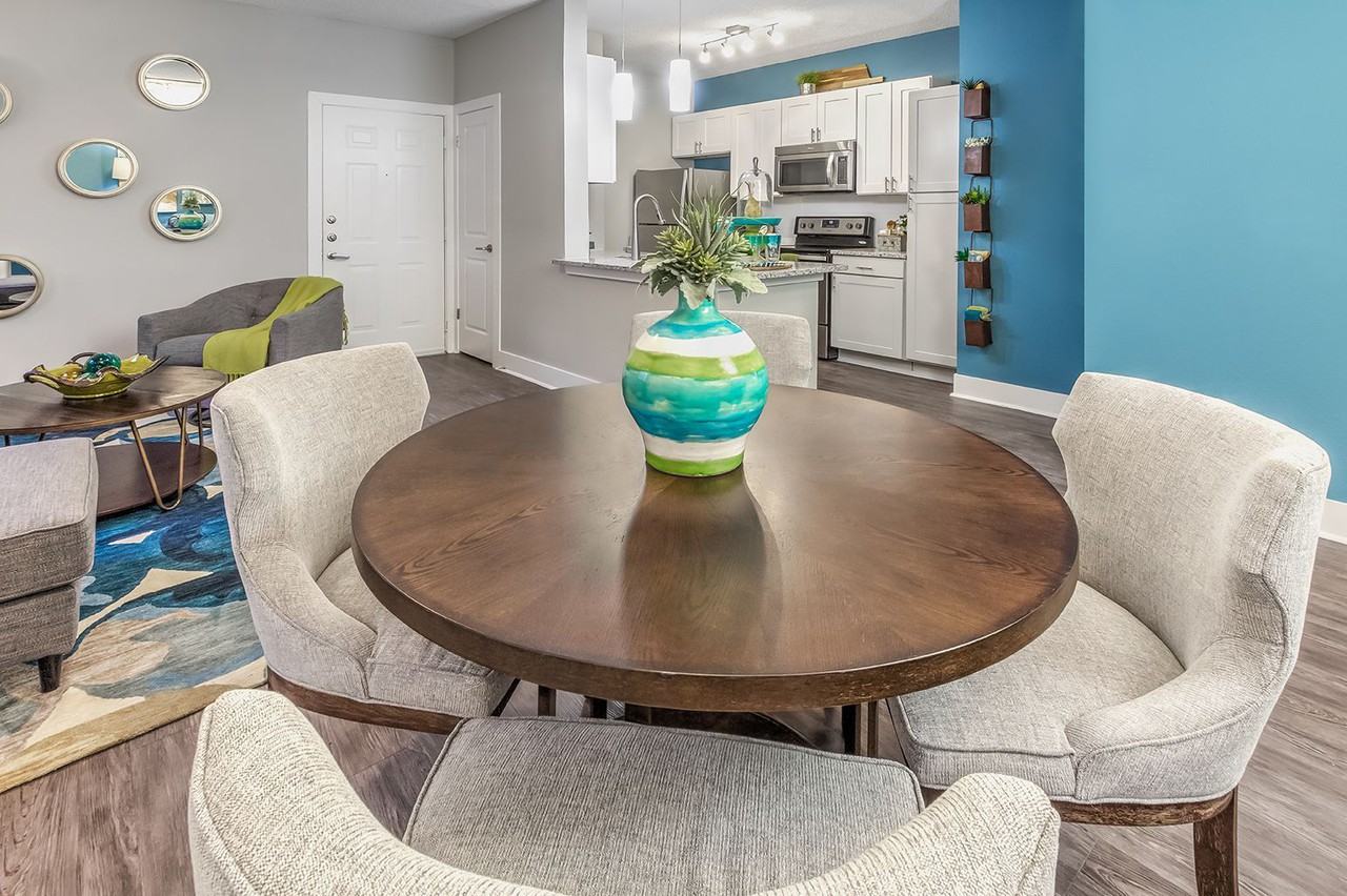 The Riley - Photo 5 of 22