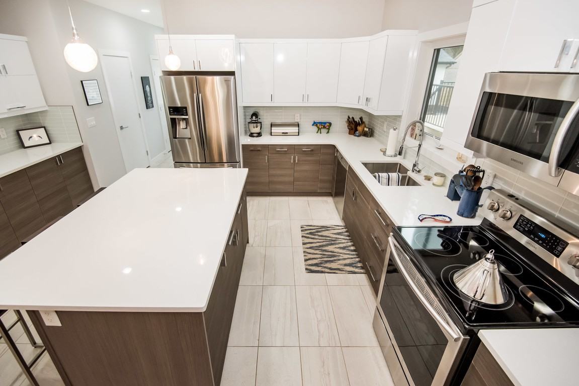11115 126 St NW - Photo 3 of 34
