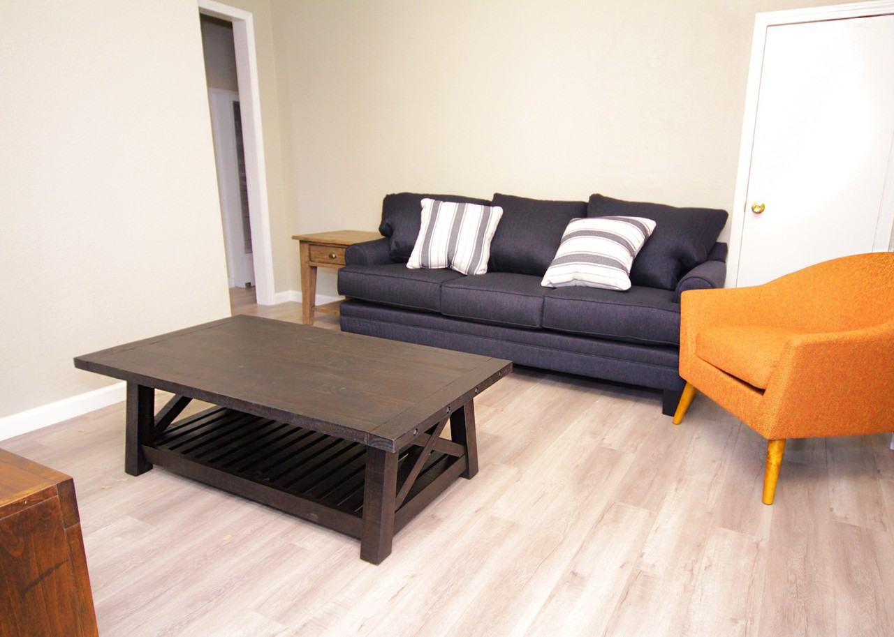 Wonderful West Oakland home near MacArthur BART Station - Photo 2 of 7