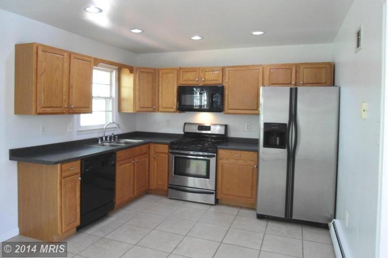 13640 Greenwood Dr - Photo 3 of 18