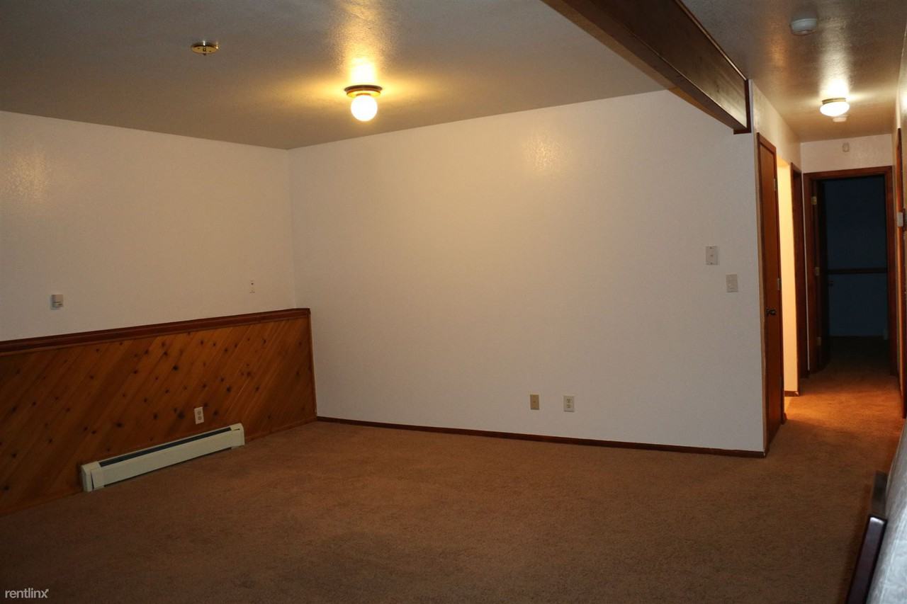 24515 Thunderbird Dr - Photo 2 of 13