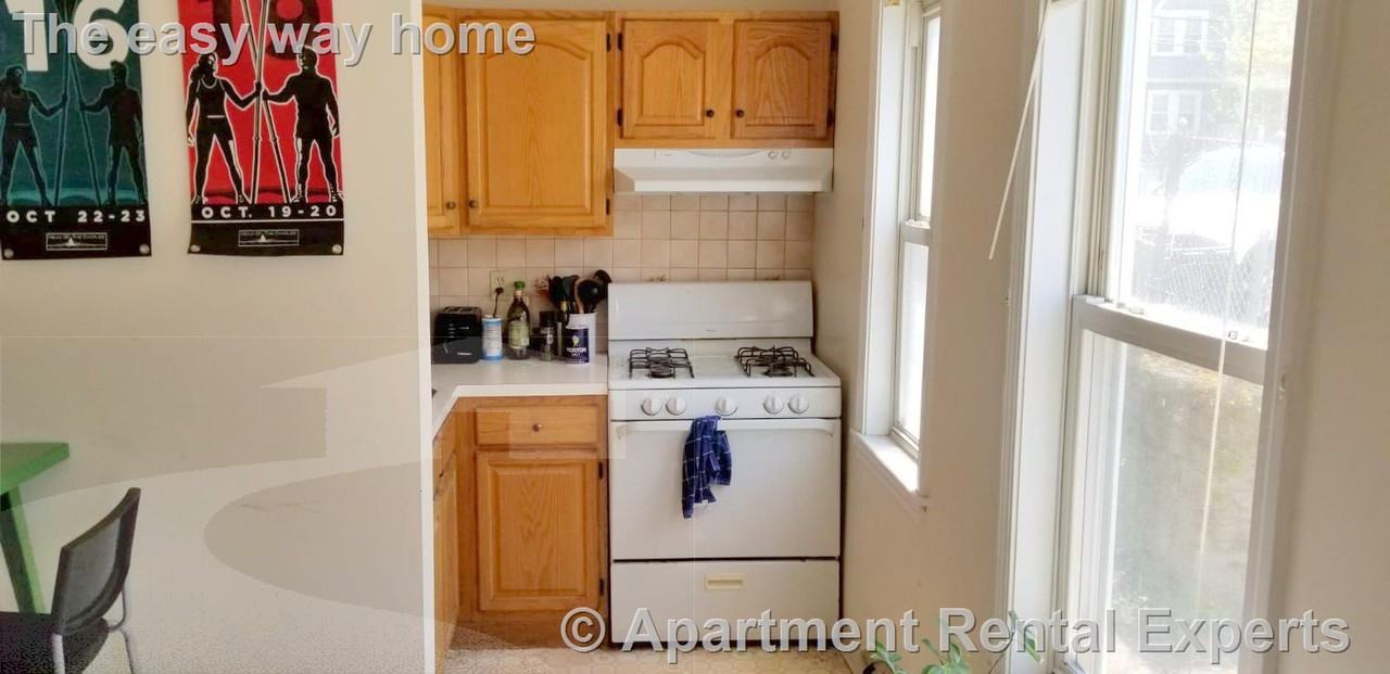 25 Ibbetson St #1 - Photo 7 of 18
