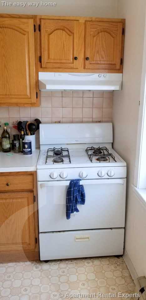 25 Ibbetson St #1 - Photo 6 of 18