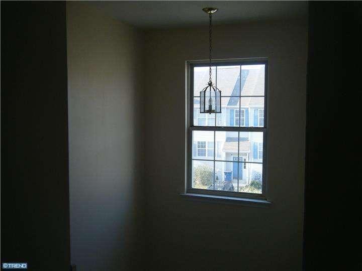 109 Wimbledon Ct - Photo 2 of 11