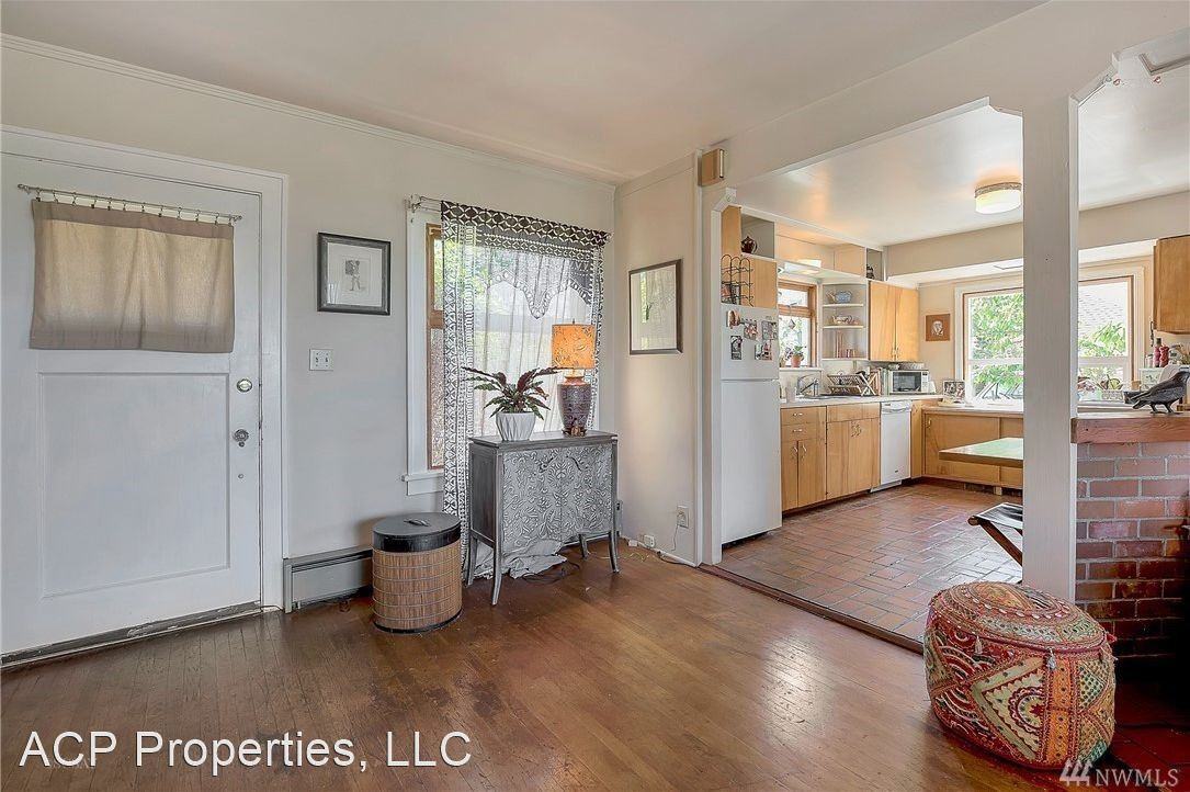 334 S Forest St - Photo 2 of 13