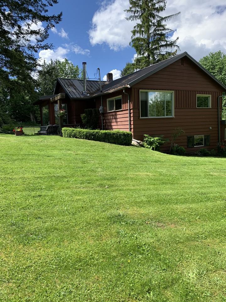 25839 24 Ave, Aldergrove, BC V4W 2C1, CAN 5 bedroom House Rental Zumper