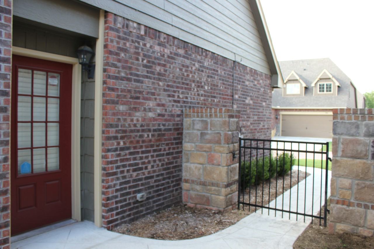 3305 W Princeton St - Photo 3 of 14