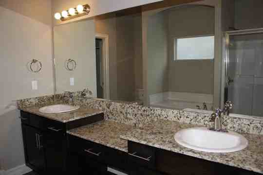 3305 W Princeton St - Photo 7 of 14