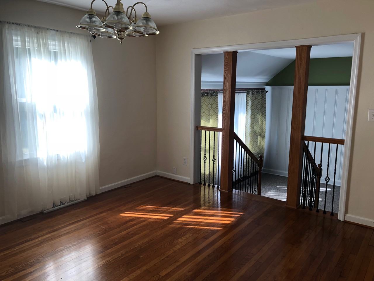 311 Mimosa Dr - Photo 3 of 16