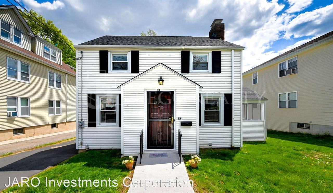 24 Roger Street, Hartford, CT 06106 3 Bedroom House for Rent for 1,500