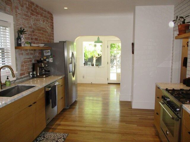 942 E Coronado Rd - Photo 2 of 13