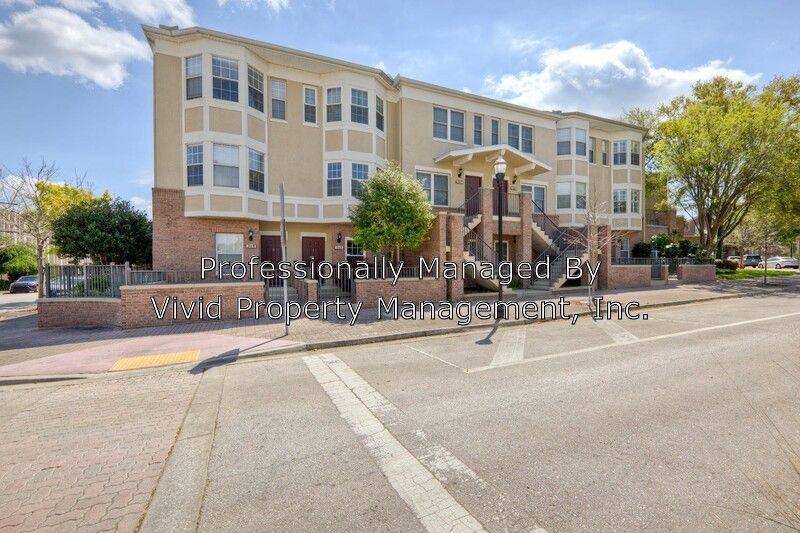 513 N Market St - Photo 2 of 30