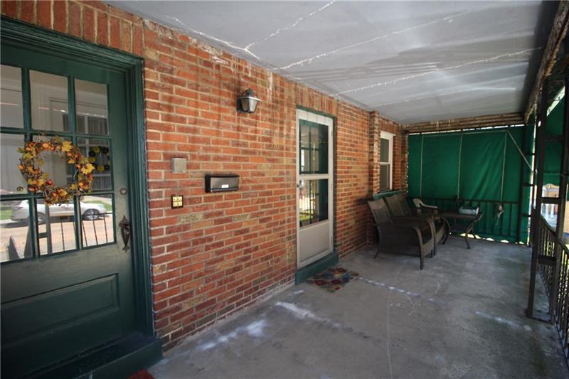 208 Emerson Ave - Photo 2 of 18