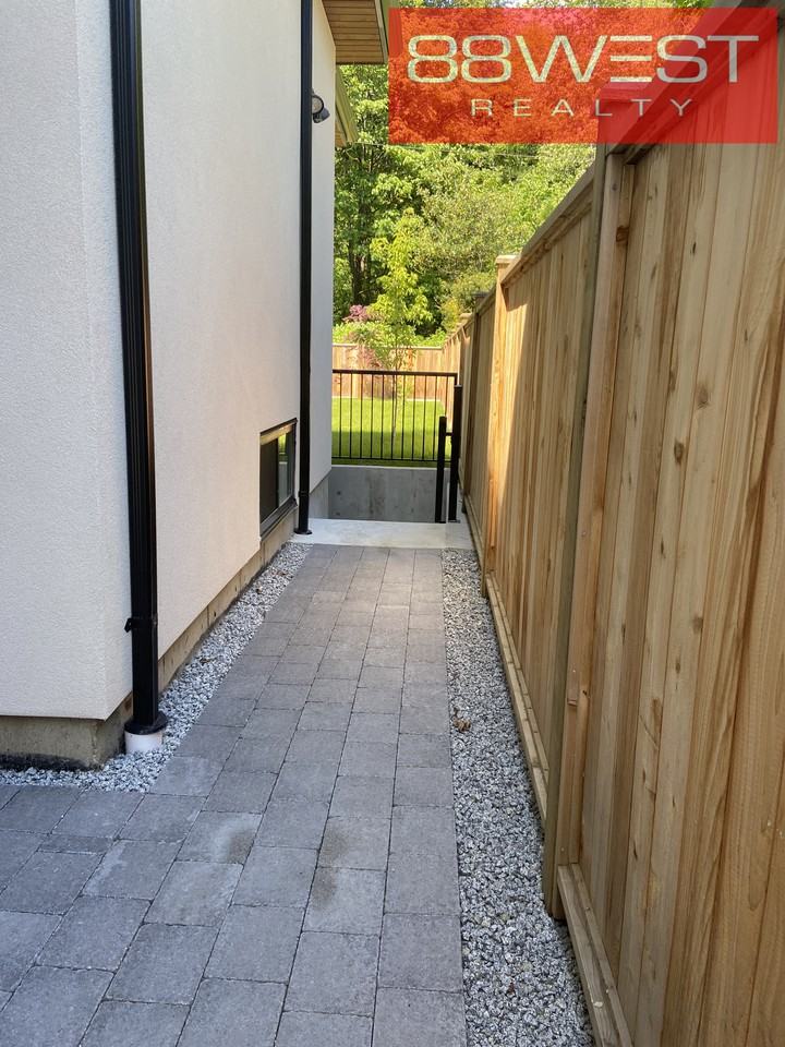 1358 Hope Road - Photo 2 of 22