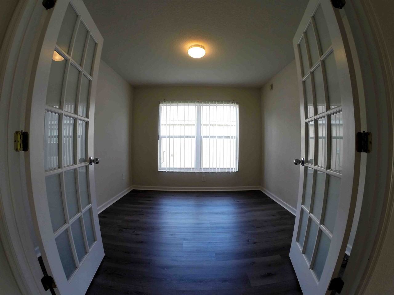 5525 Southwest 40th Street - Photo 5 of 32