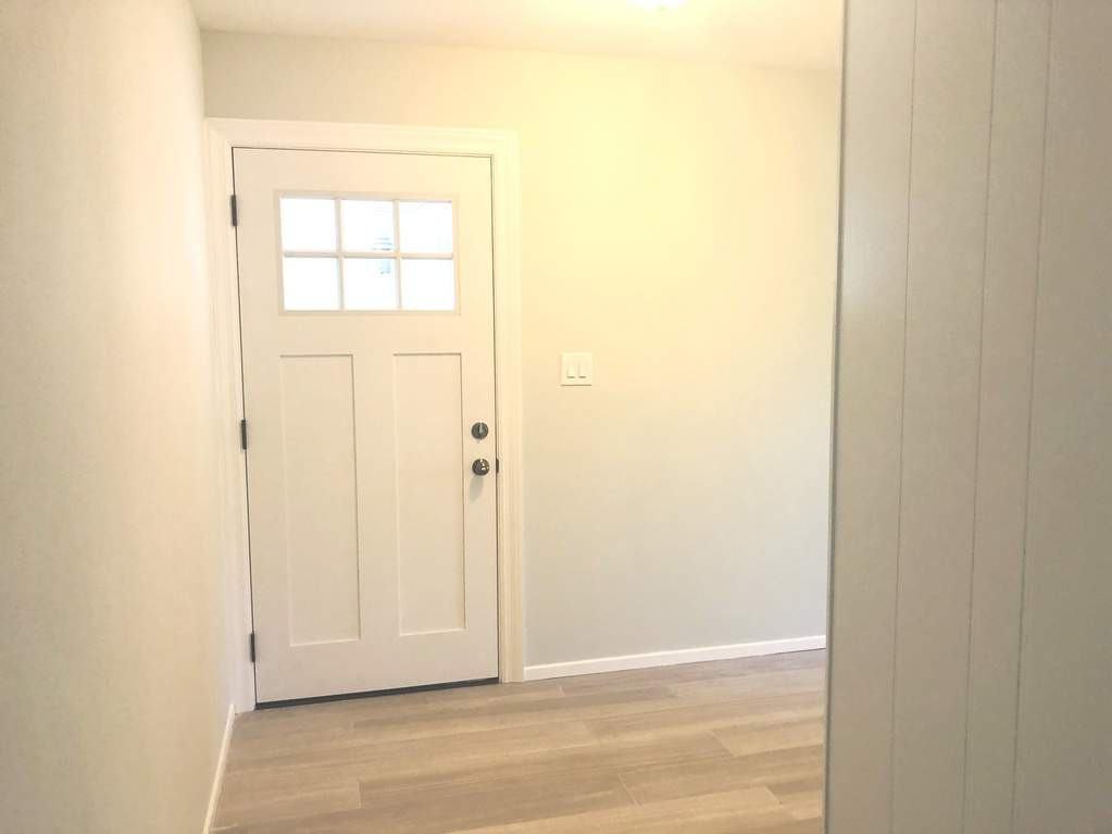 870 Checker Dr - Photo 2 of 13