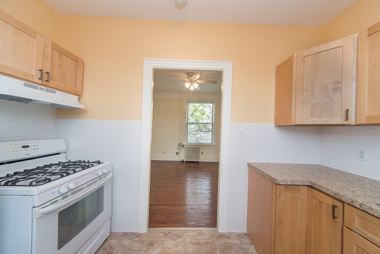 Bradley Ave & 35th St #2F - Photo 6 of 27