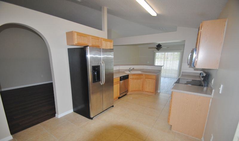 3675 Burdock Ave - Photo 3 of 14