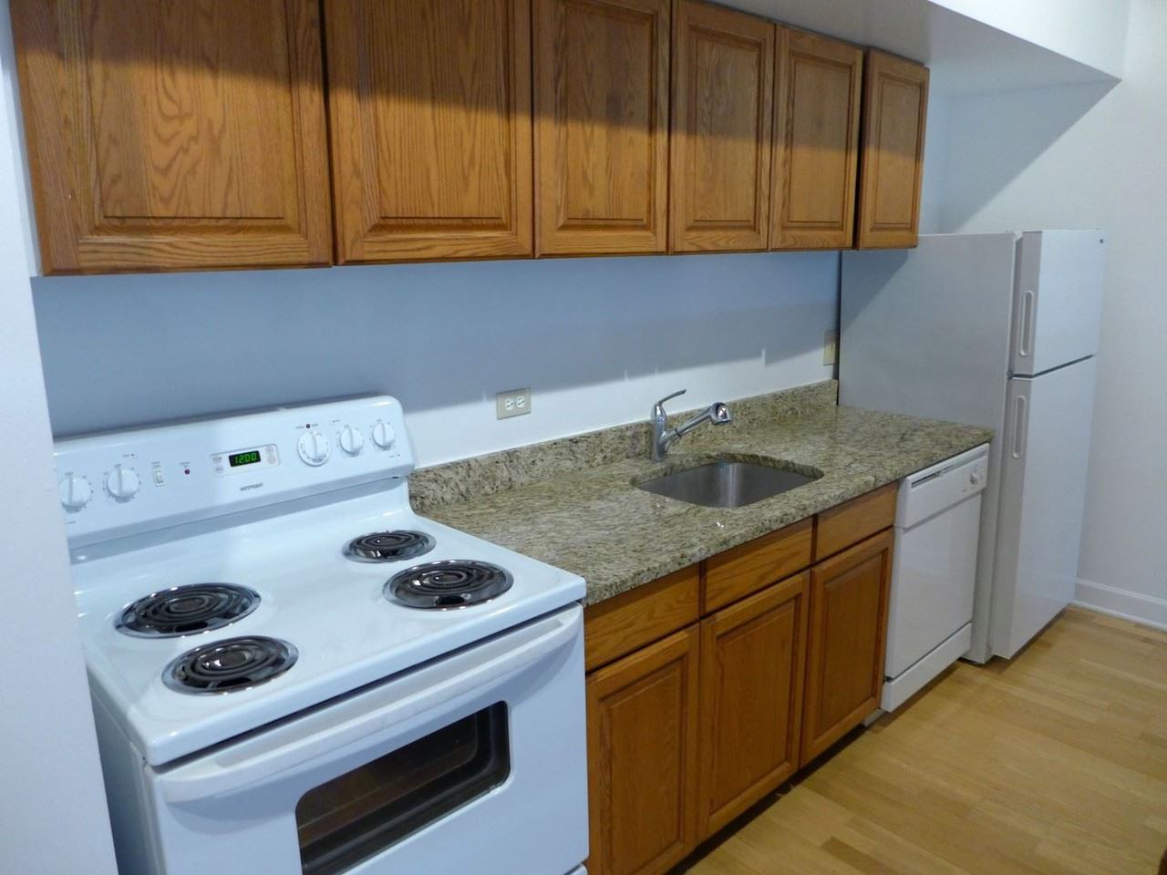 525 S Dearborn Street - Photo 6 of 43