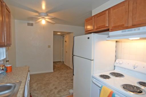 125 Edna St #D - Photo 3 of 16