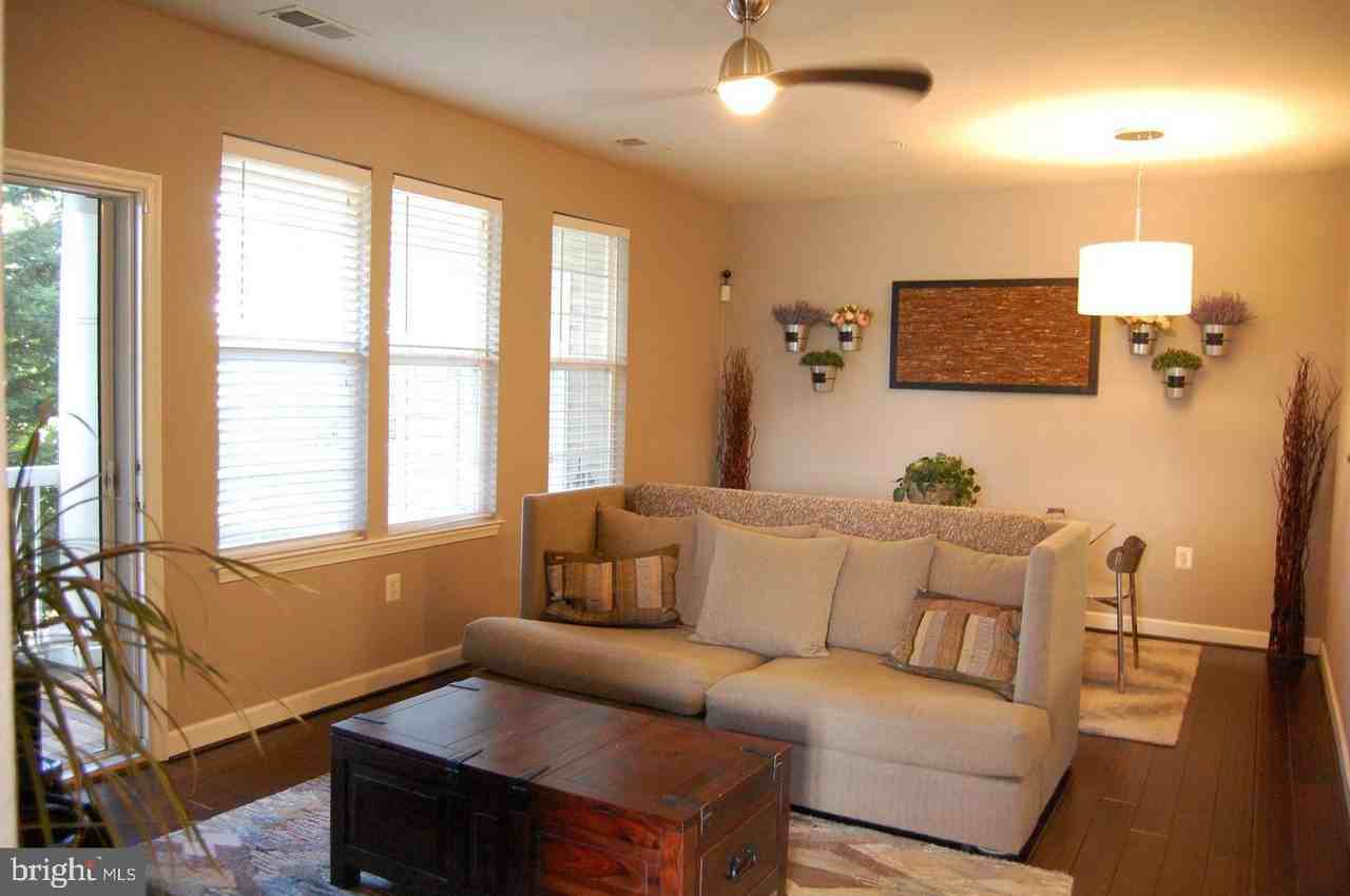 42421 Rockrose Square Unit 201 - Photo 2 of 26