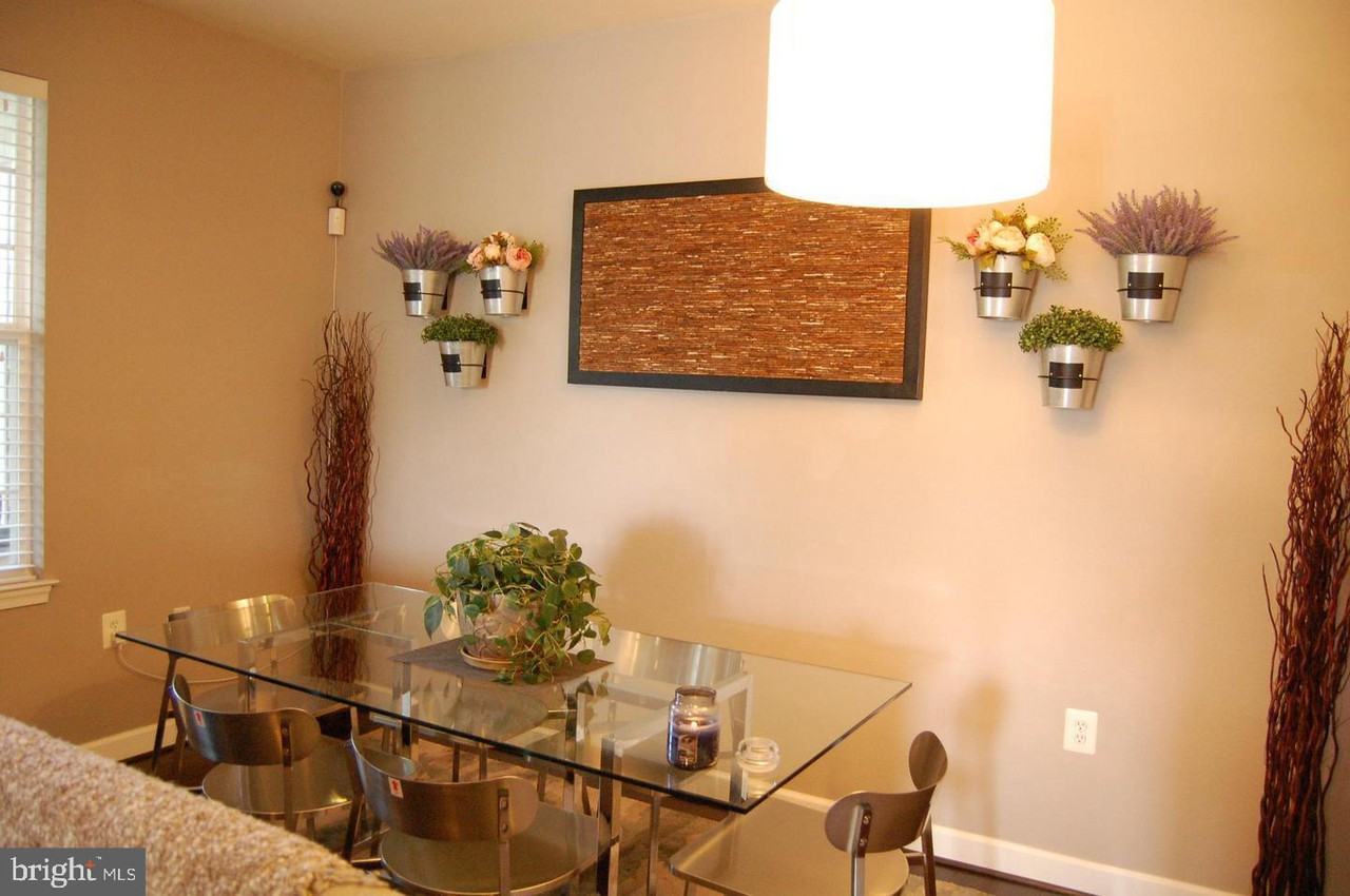 42421 Rockrose Square Unit 201 - Photo 3 of 26