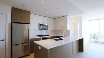 WEST. ② Transit Toronto Image: Brampton Transit 1275 - Square One 20180502