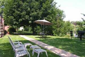 Robin Court - Photo 2 of 8