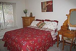 Edina Park - Photo 3 of 8