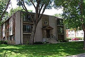 Hampshire House - Photo 3 of 9