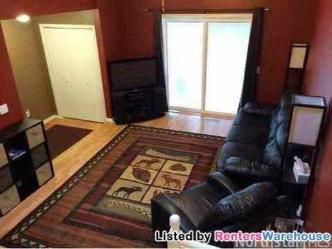14184 Pineview Dr - Photo 3 of 8