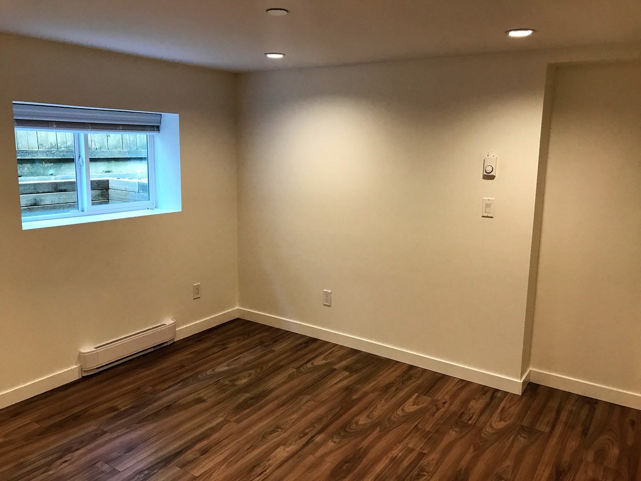 2566 McGill St - Photo 3 of 8