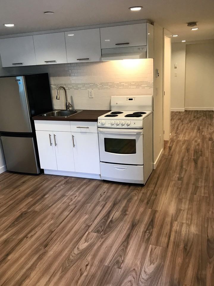 2566 McGill St - Photo 2 of 8