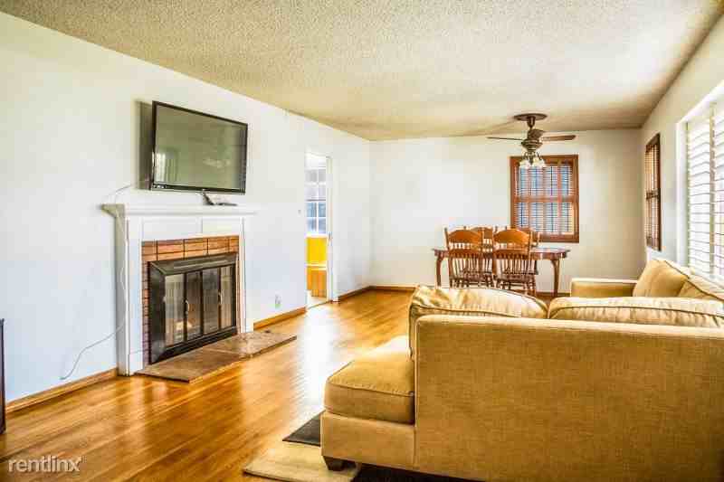 8348 Doris Ave - Photo 2 of 11