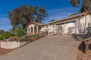 105 Gordon Pl - Photo 1 of 1