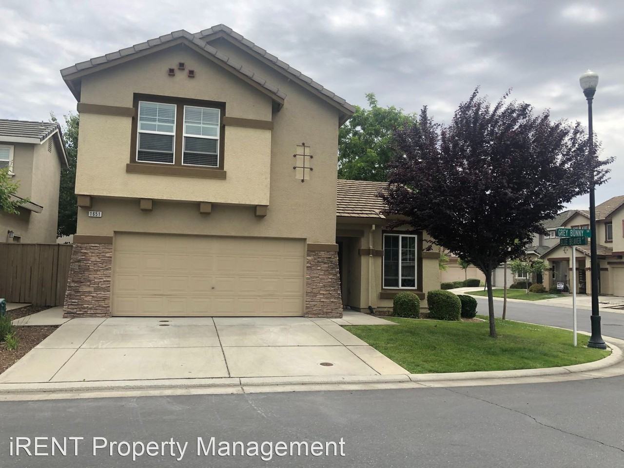 1651 Grey Bunny Drive - Photo 3 of 26