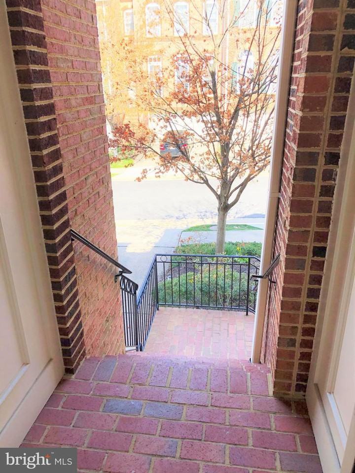 9236 Point Replete Dr - Photo 3 of 20