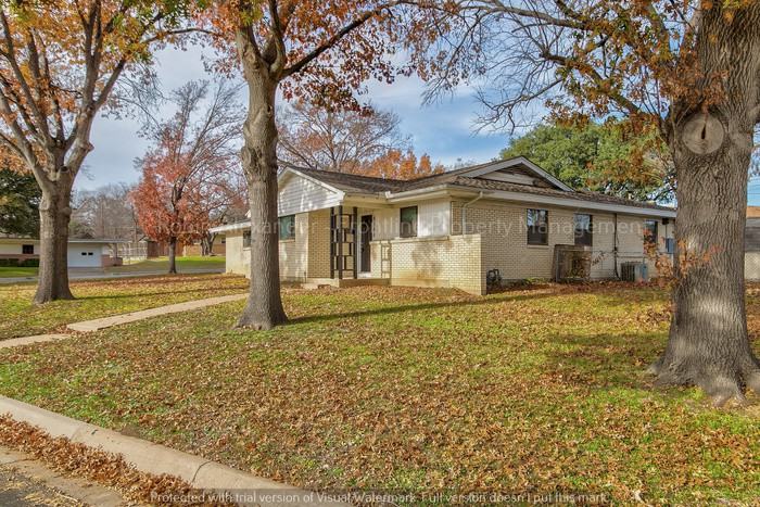 6966 Culver Ave - Photo 3 of 26