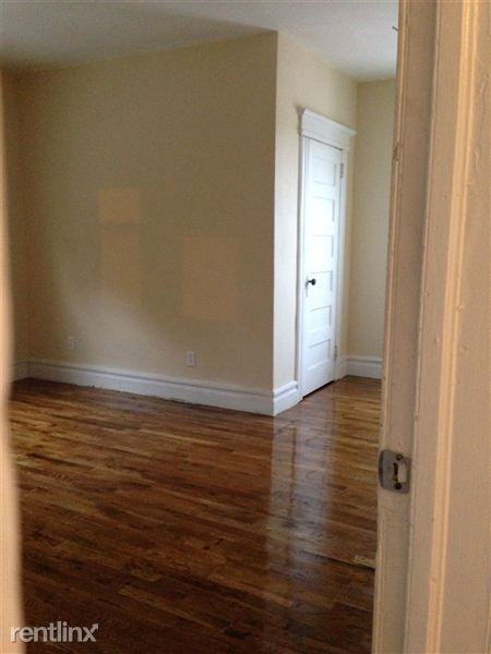 671 Irvine Turner Blvd - Photo 3 of 10